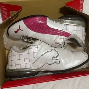 PUMA CELL JAGO White and Glitter Pink Athletic Shoes - Size 8 - Fit like 7.5